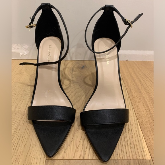 black stilettos BNWOT. 4.5 inch heel. - Picture 2 of 5